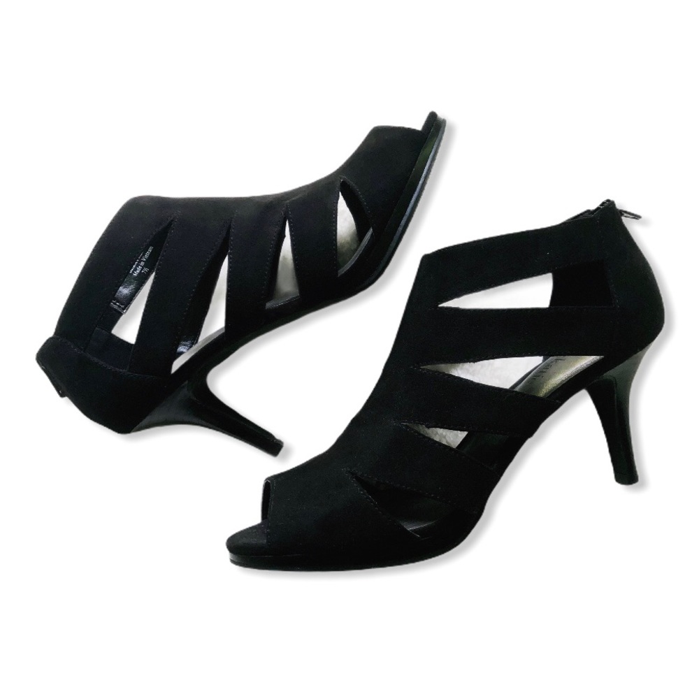 NWOT Kelly & Katie Peep-Toe Strappy Cage Heels